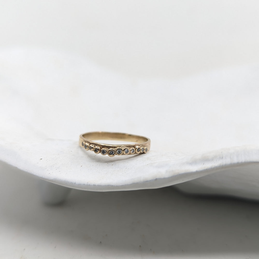 Pebble Band with salt and pepper Diamonds | 9k Yellow gold - MILLY MAUNDER