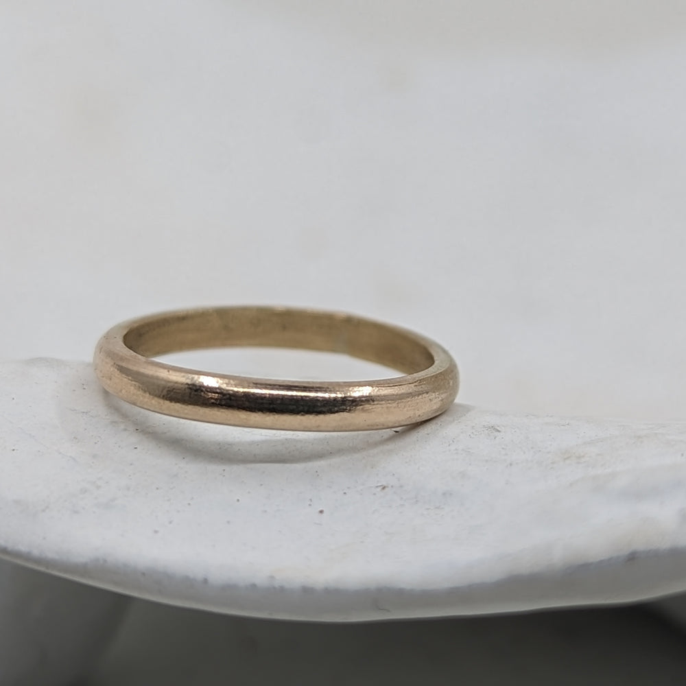2.3 Smooth Light Wedding Band | 9k yellow gold - MILLY MAUNDER