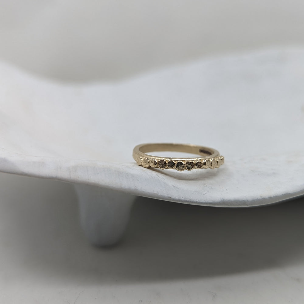 Pebble Wedding Ring | 9k yellow gold - MILLY MAUNDER