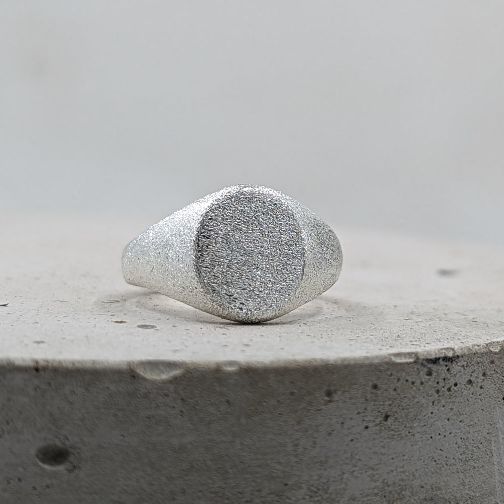 Frosted Oval Ladies Signet ring | Sterling silver 100% recycled - MILLY MAUNDER