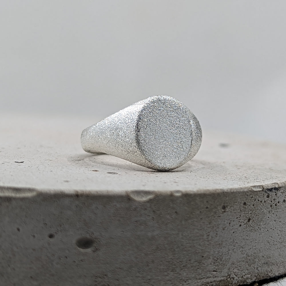 Frosted Oval Ladies Signet ring | Sterling silver 100% recycled - MILLY MAUNDER