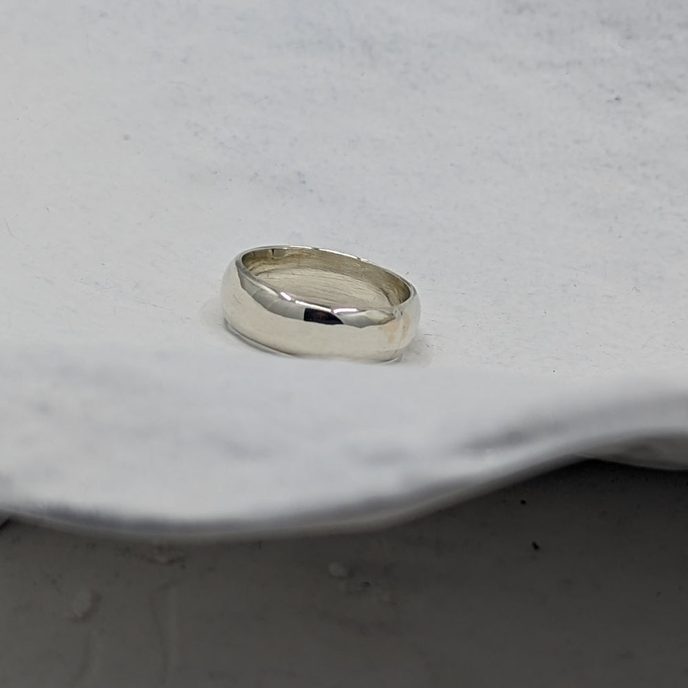6.0 Smooth Heavy Wedding Band | 9k White Gold - MILLY MAUNDER