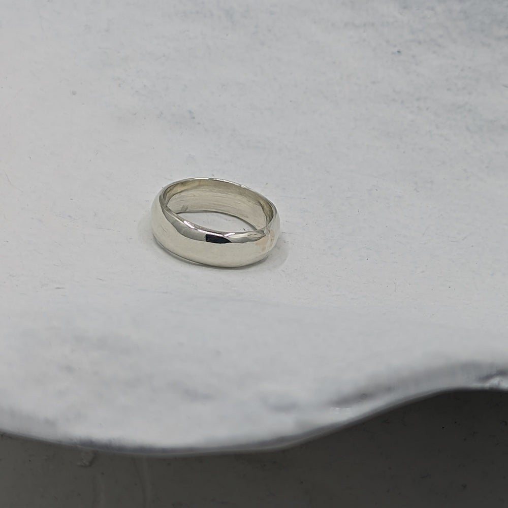 6.0 Smooth Heavy Wedding Band | 9k White Gold - MILLY MAUNDER